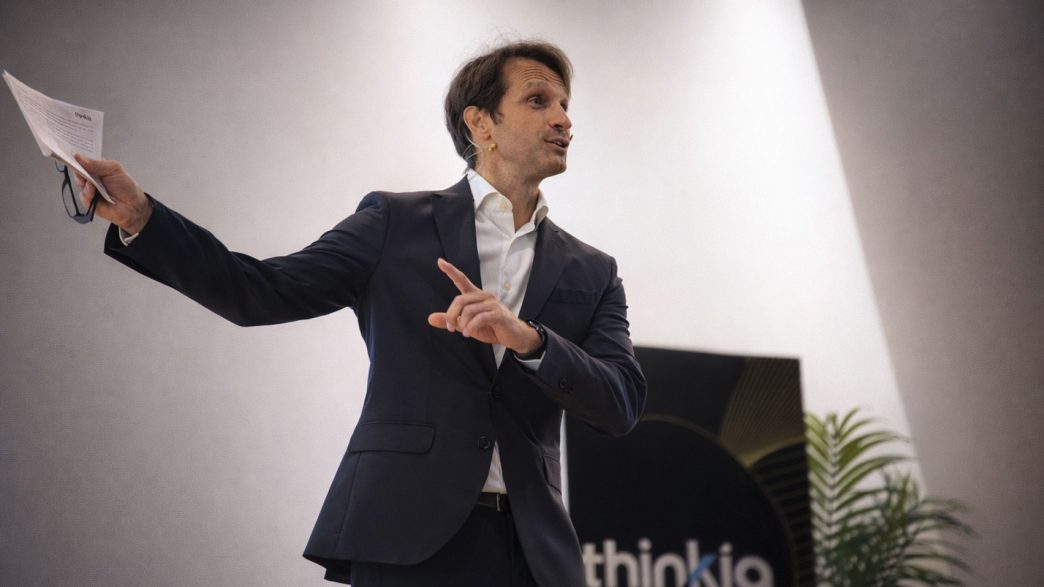 Thinkia defiende que el gran reto de la IA empresarial ya no es probar herramientas, sino hacerlas escalar