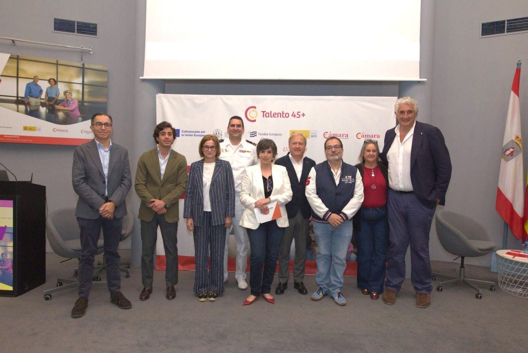 La Cámara de Comercio de Gijón y Fernando Romay, a los desempleados +45: Tenemos que reinventarnos”