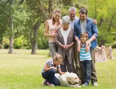 Vacaciones expuestas: casi la mitad de los padres españoles publica fotos de sus hijos en internet