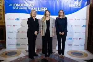 La Fundación Más Sénior reúne a representantes del ámbito de la salud, la economía, el ocio y la cultura para analizar los retos y las oportunidades de la longevidad femenina.